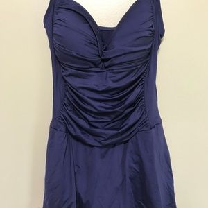 Women’s Navy Size 12 One Piece Swimsuit NWT